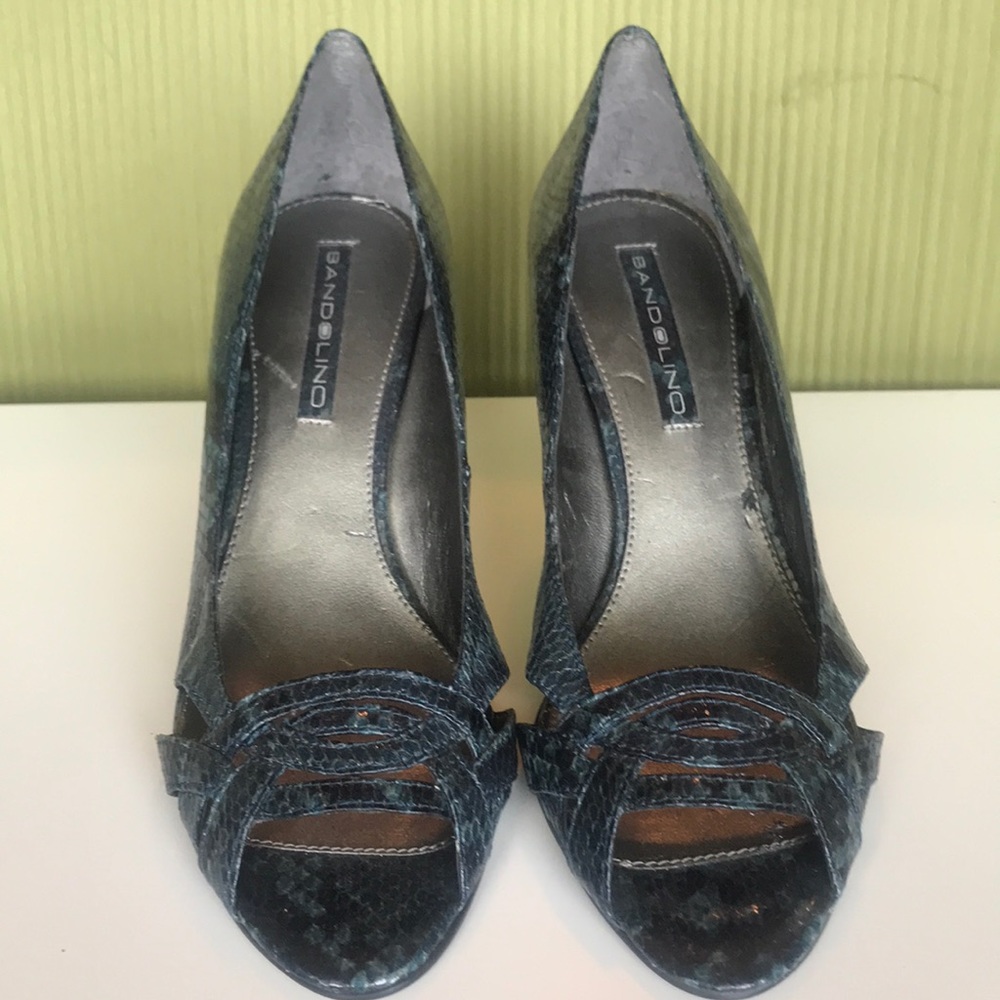 Turquoise snake skin heels